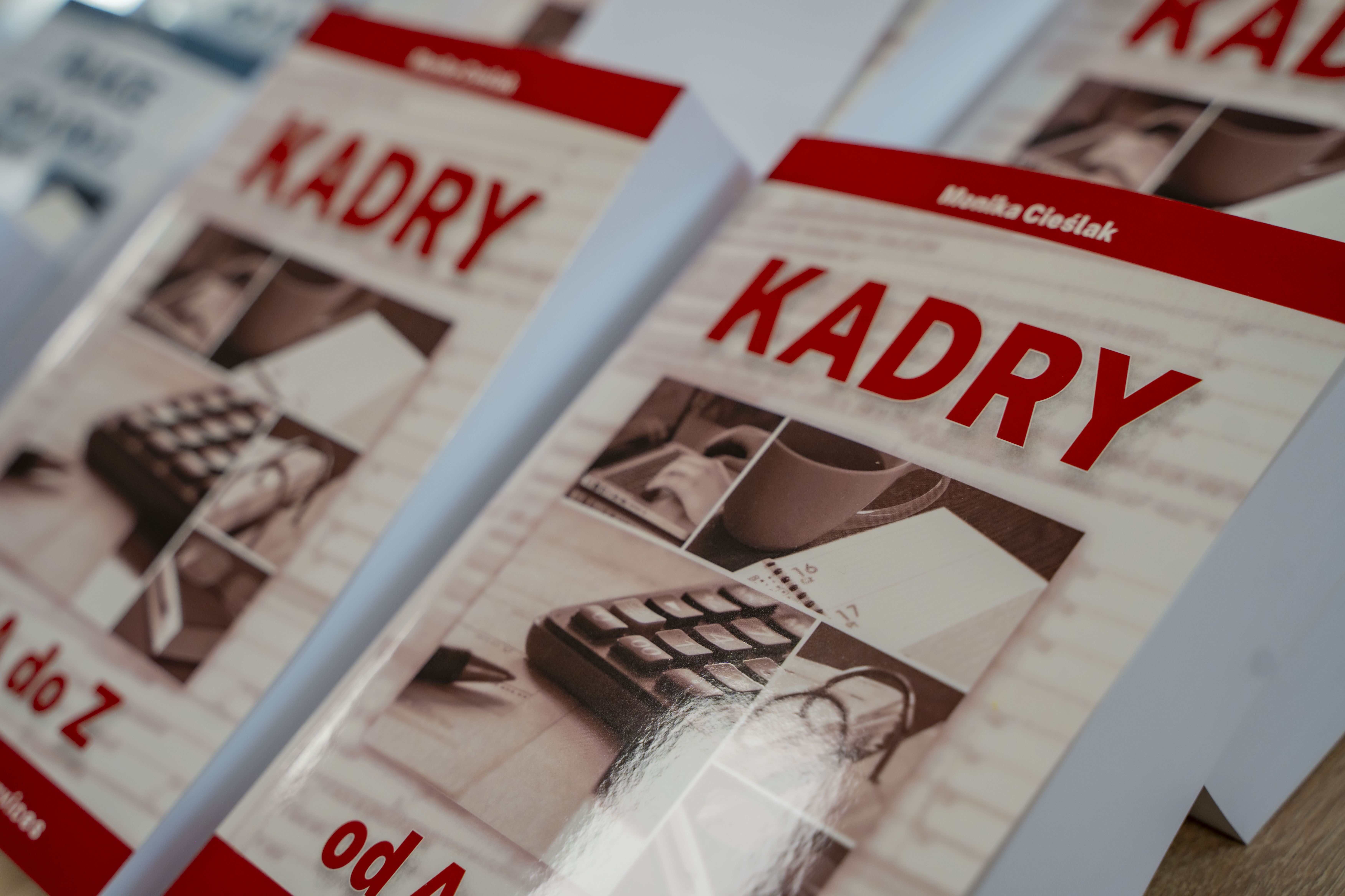 kadry i place kadry i place